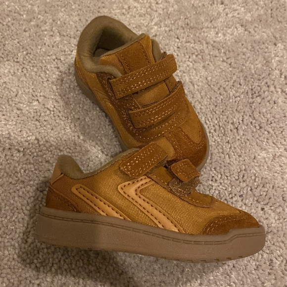 Toddler Boys Cat & Jack Sneakers - Picture 2 of 3